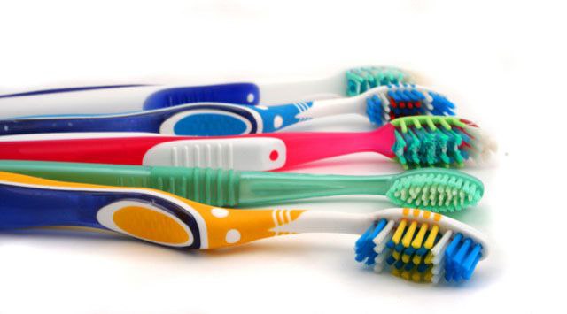Зубні щітки, нитки (7)
