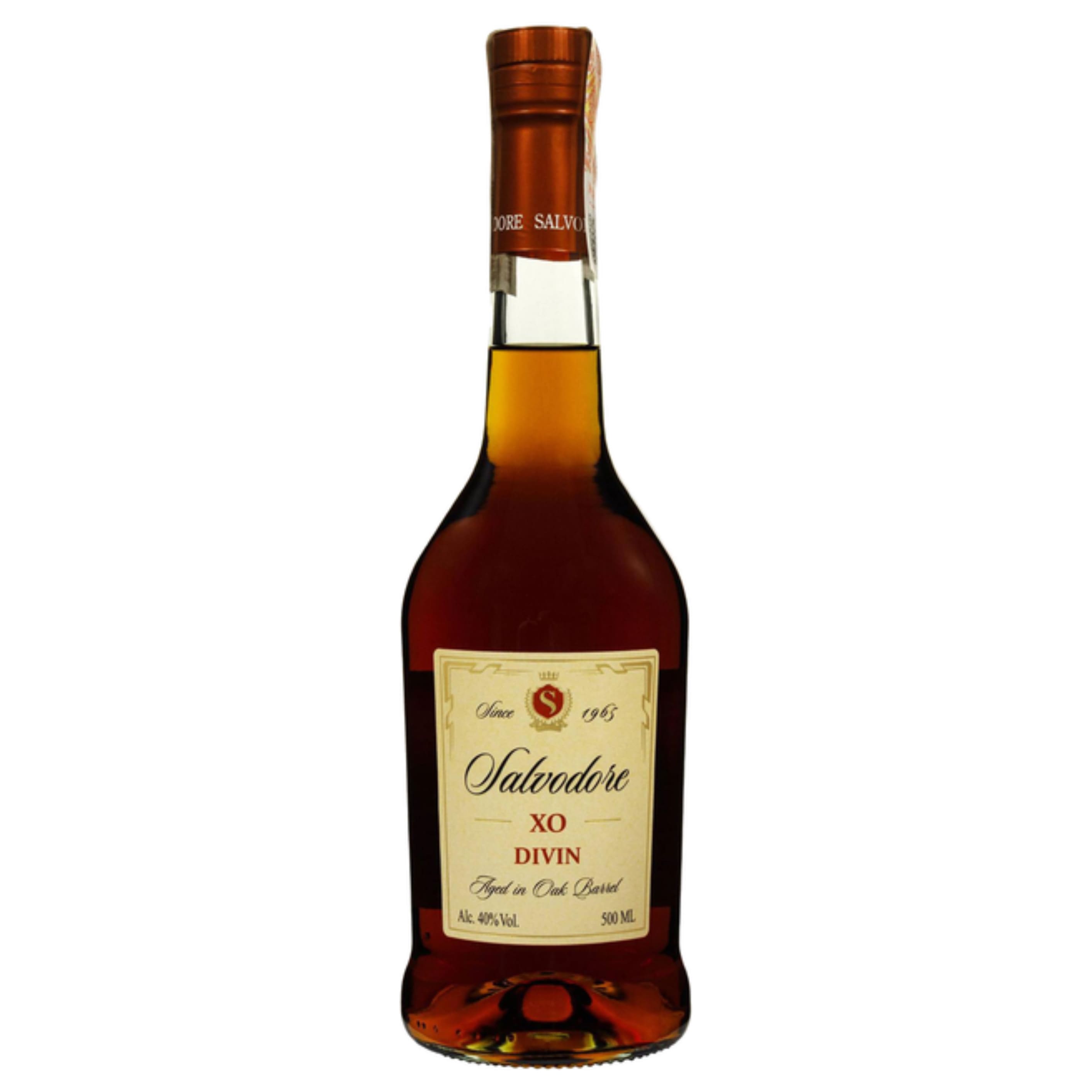 Дівін молдовський Salvodore XO 40% 0.5 л