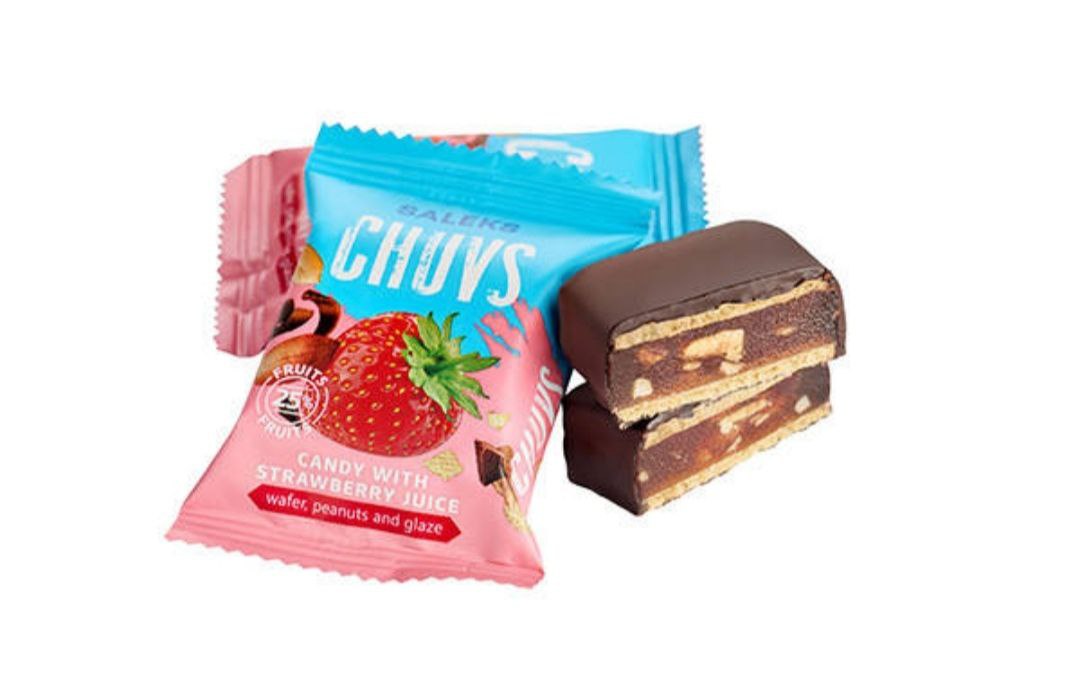 Цукерки Чавз з яблучним пюре полуничним соком та смаженим арахісом 1.4кг